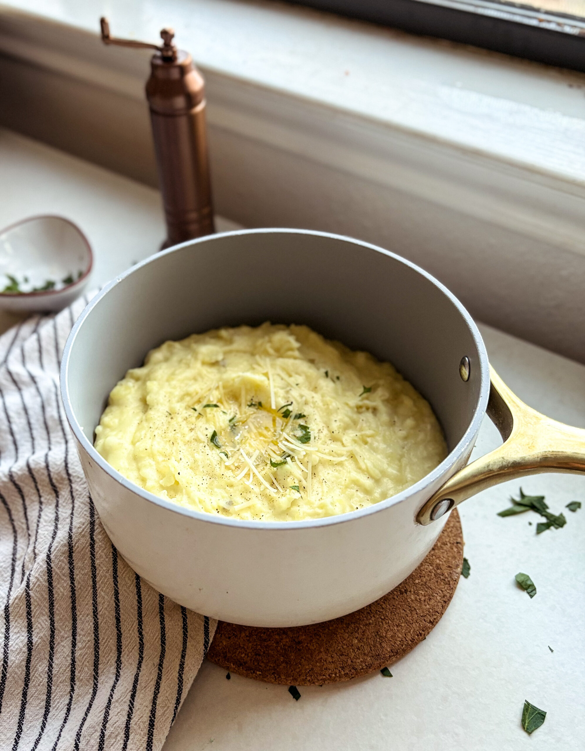The Best Creamy Mashed Potatoes With Cream Cheese Recipe | Front Porch Fresh